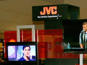Grupo New San | Sanyo - JVC: Stand para Sanyo en Local en Puerto Madero. Stand Para shopping Unicenter de Noblex, intercambiándose a otras marcas con cambios de gráficas, como Wii, JVC. Pioneros en el enchapado con acrílicos.